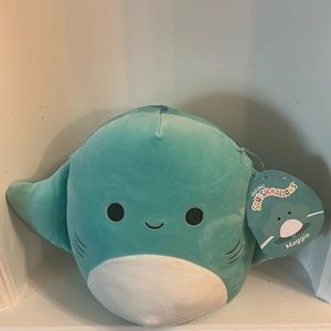 NWT 8” Squishmallow Maggie the stingray